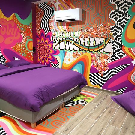 Capsule Groovy-Jacuzzi-Sauna-Billard-Netflix- Nintendo Switch & Jeux モンス エクステリア 写真