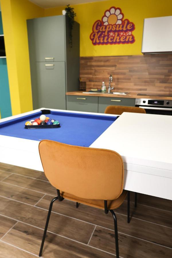 Capsule Groovy-Jacuzzi-Sauna-Billard-Netflix- Nintendo Switch & Jeux モンス エクステリア 写真